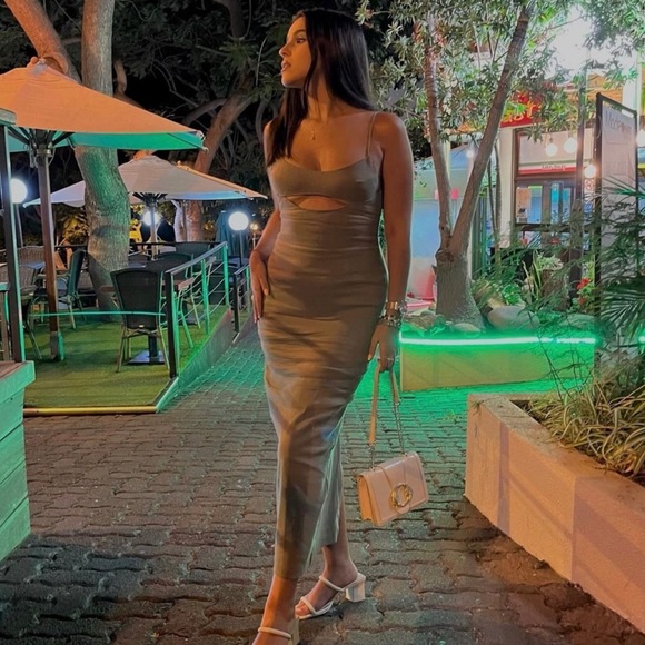 NWT Zara Cut Out Linen Blend Dress - Picture 10 of 13